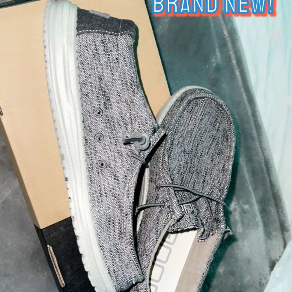 BRAND NEW!!